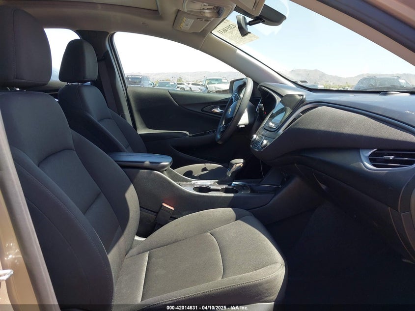 2022 CHEVROLET MALIBU VIN: 1G1ZD5ST3NF132022
