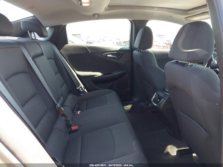 2022 CHEVROLET MALIBU VIN: 1G1ZD5ST3NF132022