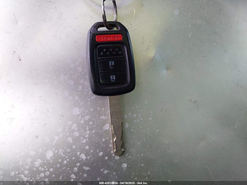 2018 HONDA FIT VIN: 3HGGK5G68JM716063