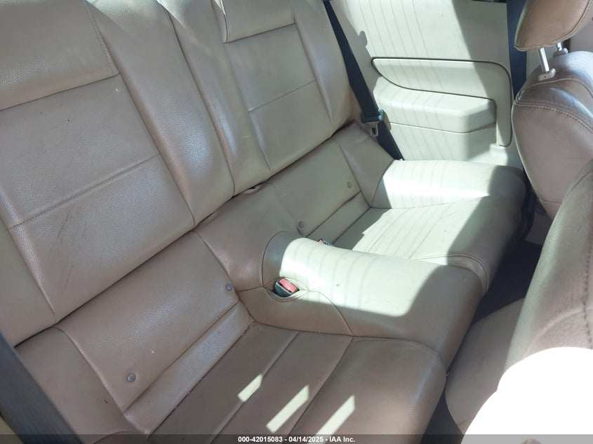 2005 Ford Mustang V6 Deluxe/V6 Premium VIN: 1ZVFT80N455122217 Lot: 42015083