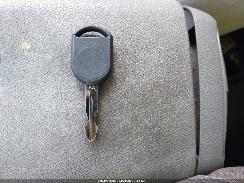 2005 Ford Mustang V6 Deluxe/V6 Premium VIN: 1ZVFT80N455122217 Lot: 42015083