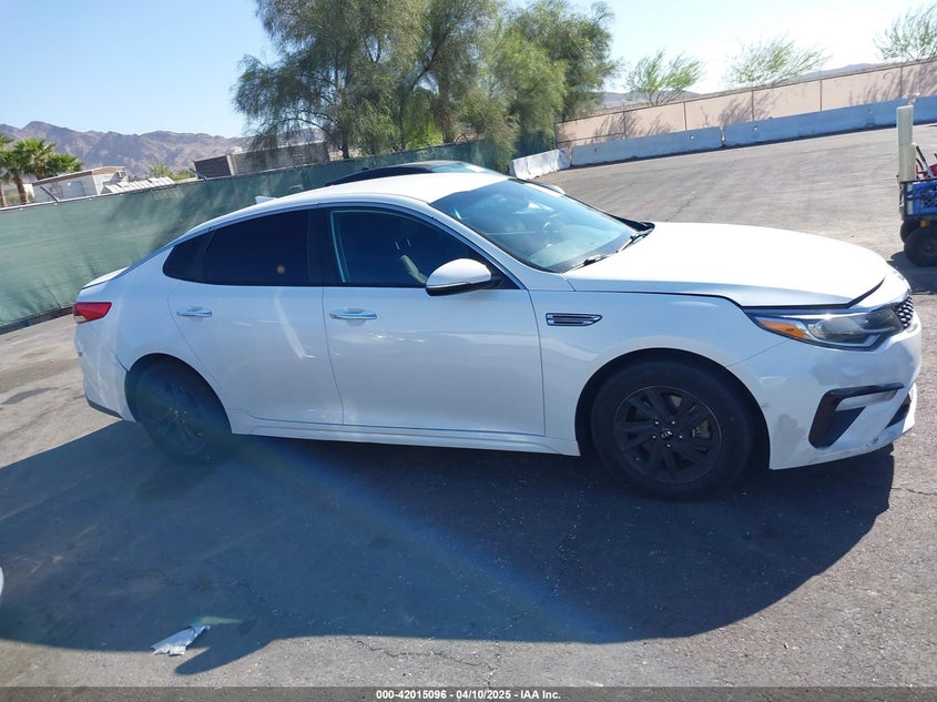2020 KIA OPTIMA VIN: 5XXGT4L38LG382915
