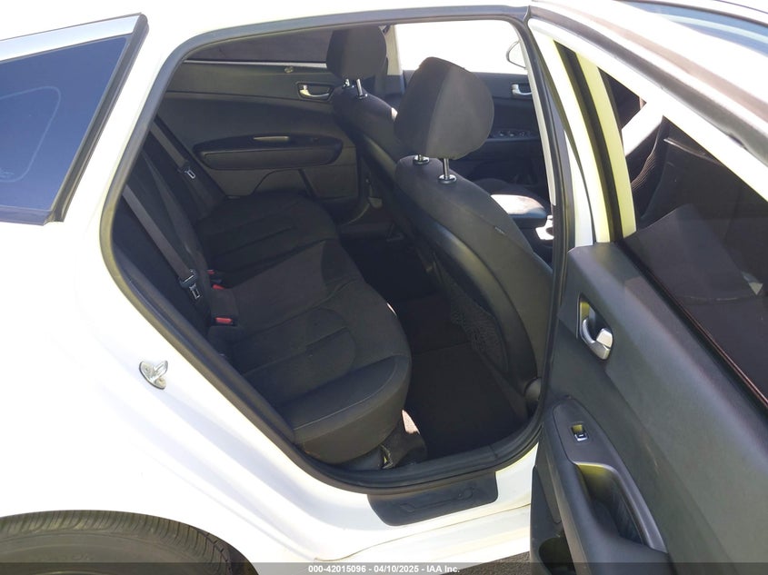 2020 KIA OPTIMA VIN: 5XXGT4L38LG382915