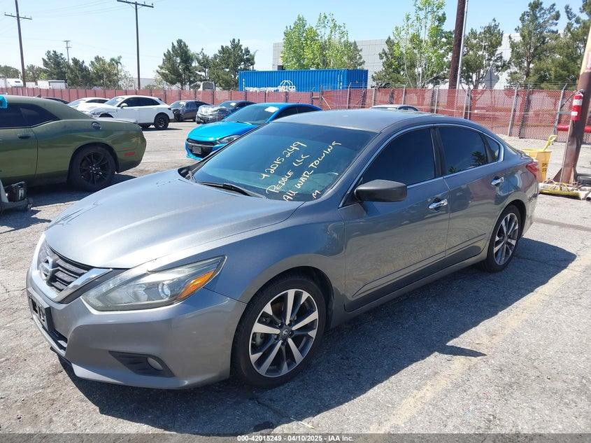 VIN 1N4AL3AP1HN318562 2017 NISSAN ALTIMA 2.5 SR