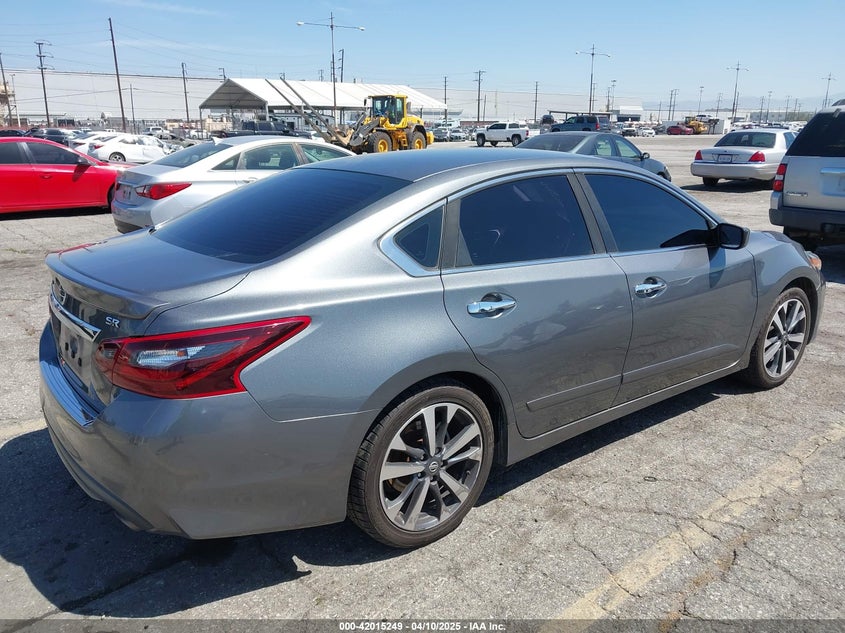 VIN 1N4AL3AP1HN318562 2017 NISSAN ALTIMA 2.5 SR