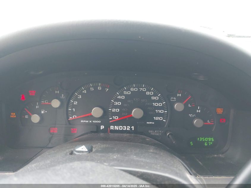 2004 Ford Explorer Nbx/Xlt VIN: 1FMZU73K44UC2900 Lot: 42015285