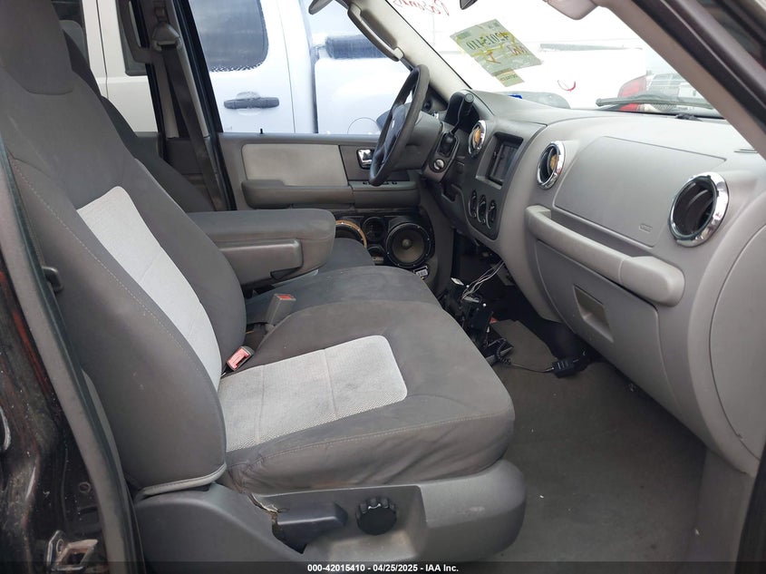 2006 FORD EXPEDITION VIN: 1FMPU13536LA25851