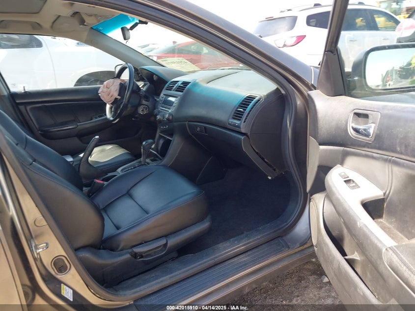 2006 HONDA ACCORD VIN: 1HGCM56836A037205