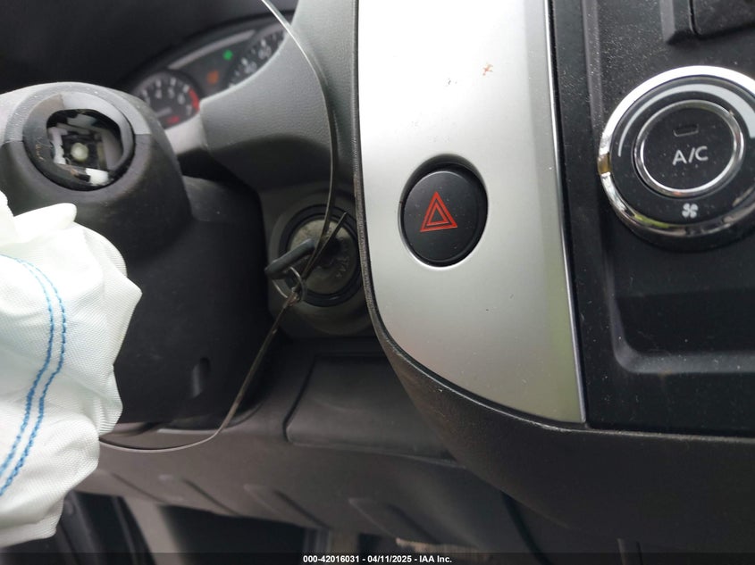 2011 NISSAN XTERRA VIN: 5N1AN0NWXBC500523