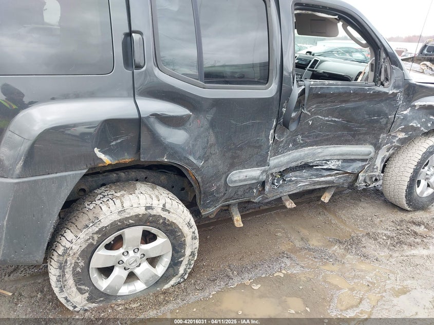 2011 NISSAN XTERRA VIN: 5N1AN0NWXBC500523