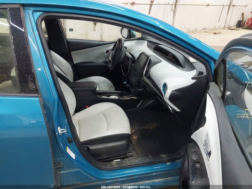 2017 TOYOTA PRIUS PRIME VIN: JTDKARFP1H3052438