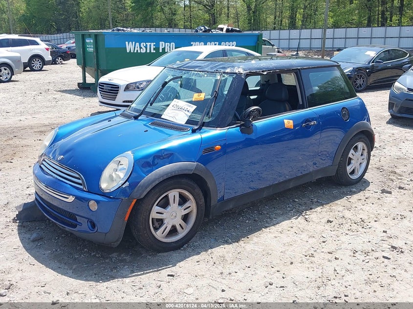2006 MINI COOPER VIN: WMWRC33596TJ75357