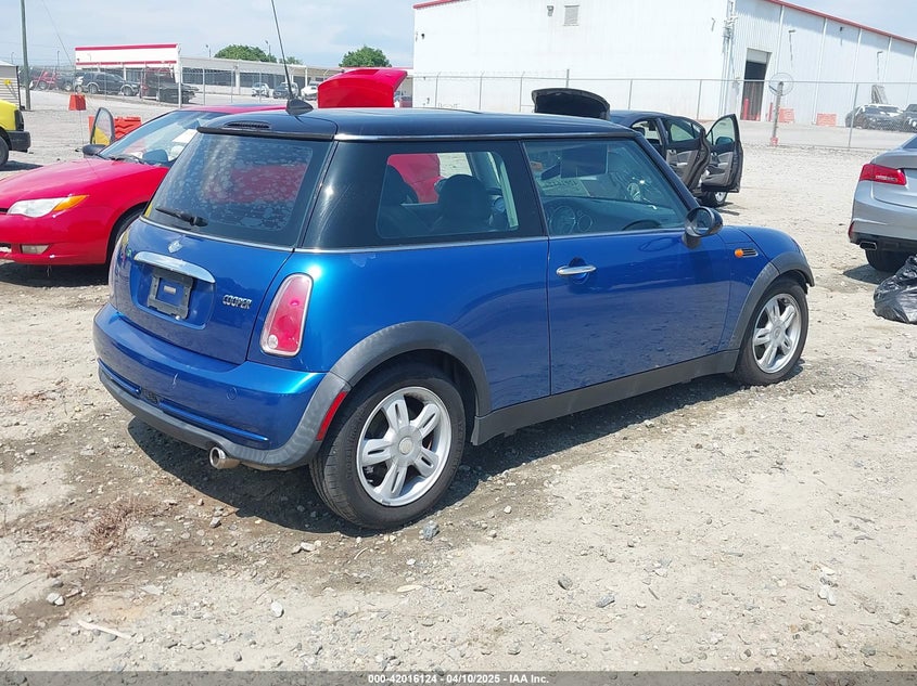 2006 MINI COOPER VIN: WMWRC33596TJ75357