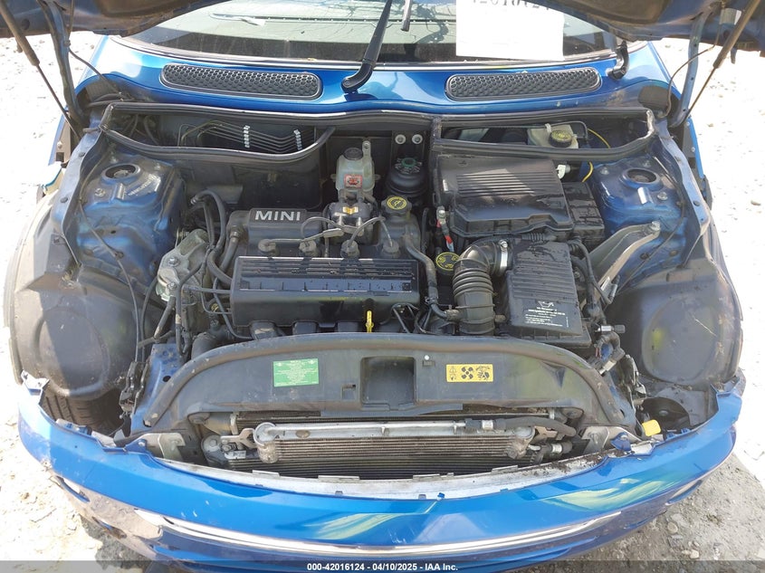 2006 MINI COOPER VIN: WMWRC33596TJ75357