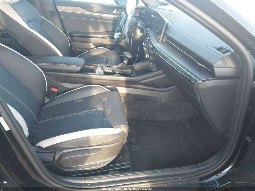 2025 KIA K5 VIN: KNAG64J77S5355315