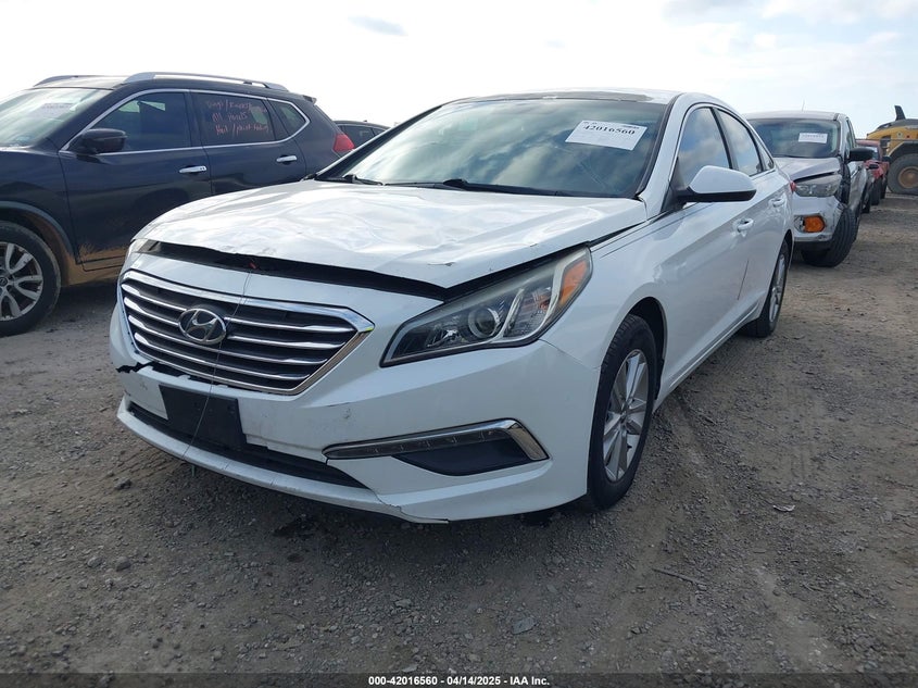 2015 HYUNDAI SONATA VIN: 5NPE24AF1FH257478