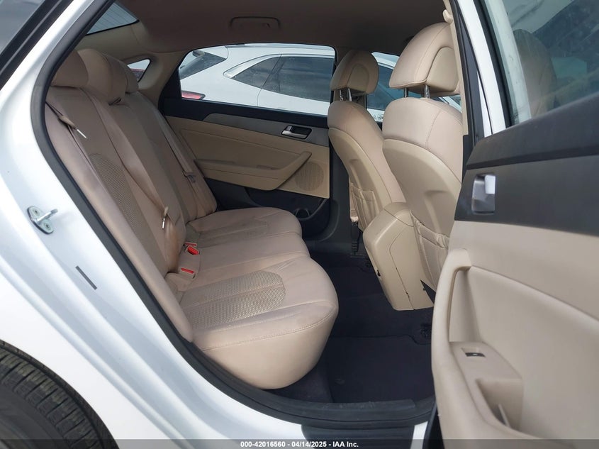 2015 HYUNDAI SONATA VIN: 5NPE24AF1FH257478