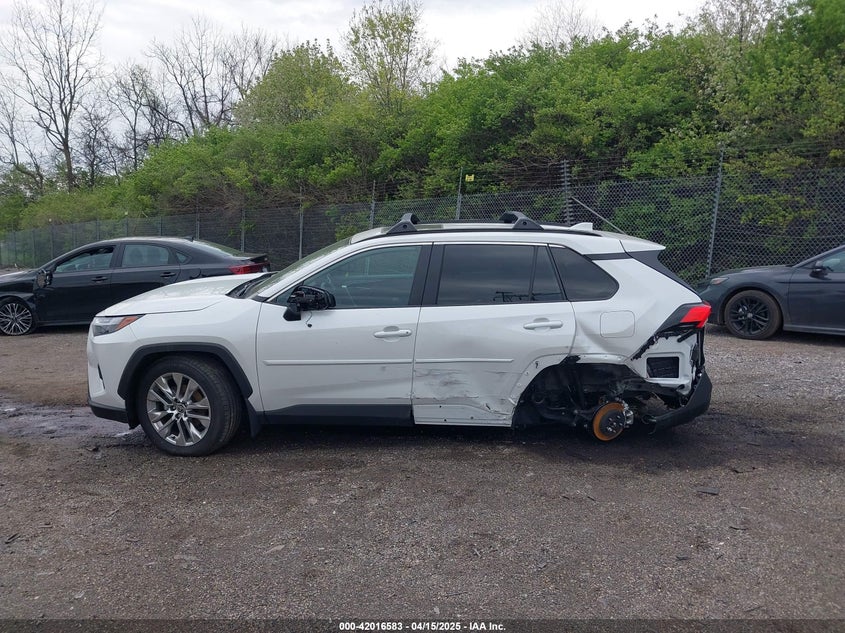 VIN 2T3A1RFV1RW479014 2024 TOYOTA RAV4 XLE PREMIUM