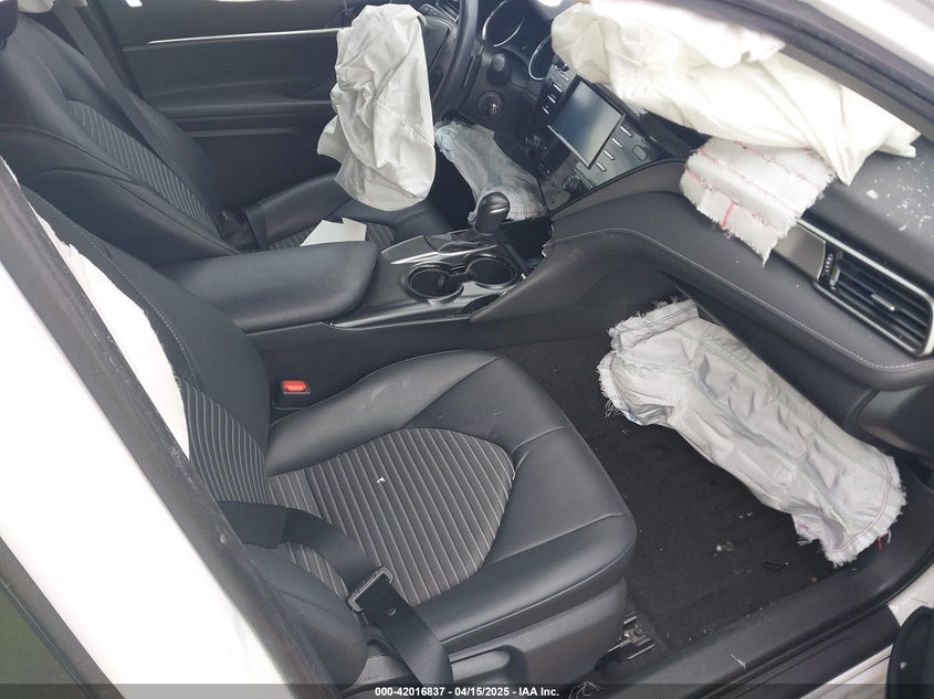 2019 TOYOTA CAMRY VIN: 4T1B11HK3KU281333