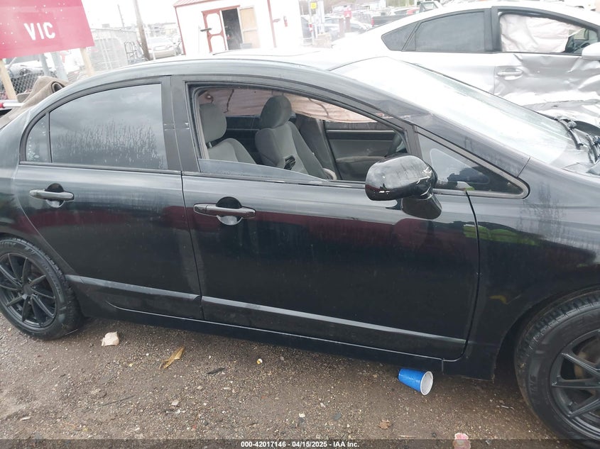 2009 HONDA CIVIC VIN: 19XFA16839E018135