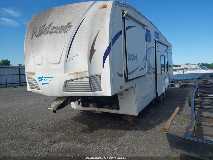 Vin: 4x4fwcf23av021961, lot: 42509186, forest river wildcat 20102