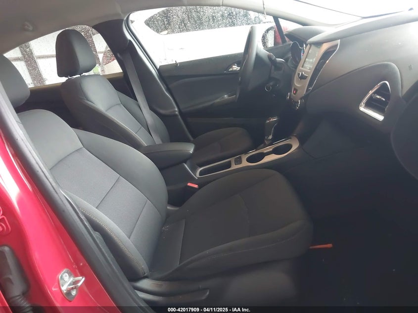 2018 CHEVROLET CRUZE VIN: 1G1BC5SM5J7142147