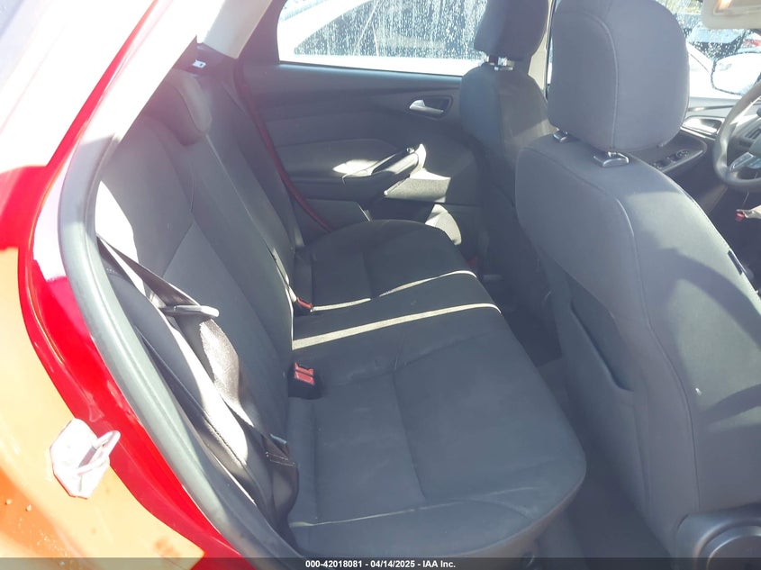 2015 FORD FOCUS SE - 1FADP3F29FL317537