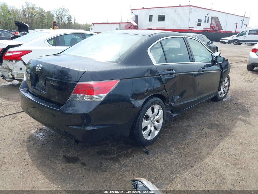 2008 HONDA ACCORD VIN: 1HGCP26748A018467