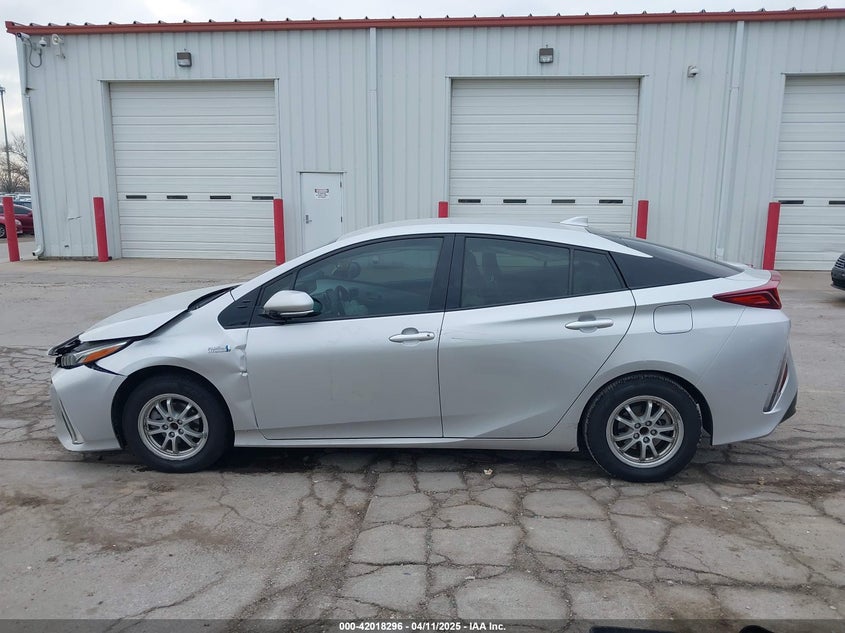 2018 TOYOTA PRIUS PRIME PREMIUM - JTDKARFP3J3069960