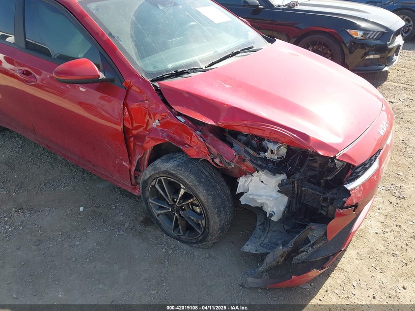 2022 KIA FORTE VIN: 3KPF24AD0NE462828