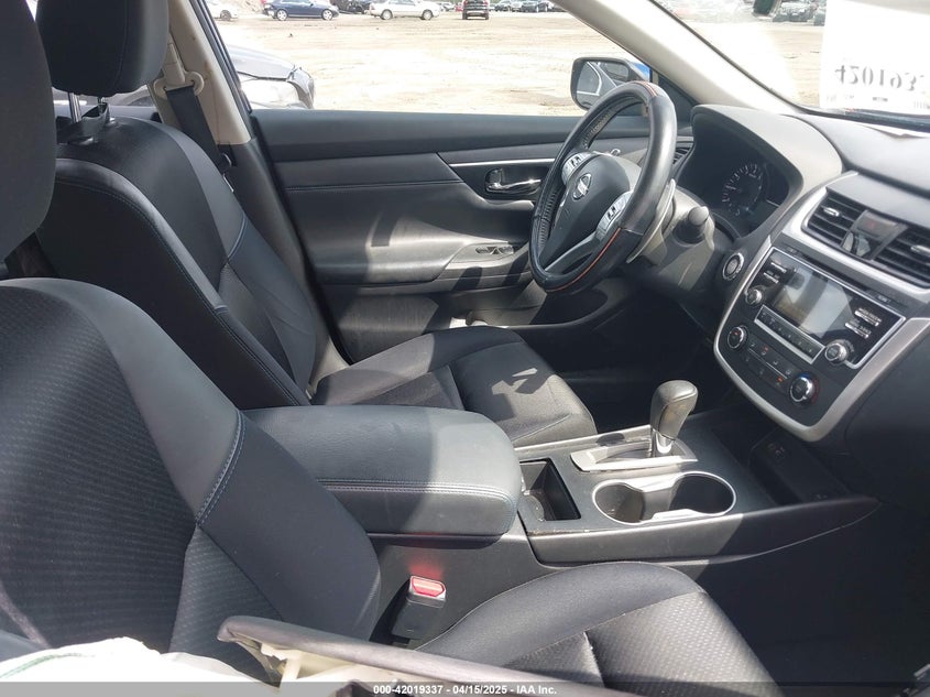 2017 NISSAN ALTIMA VIN: 1N4AL3AP8HN331776