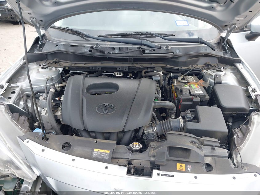 VIN 3MYDLBYV4JY318460 2018 TOYOTA YARIS IA
