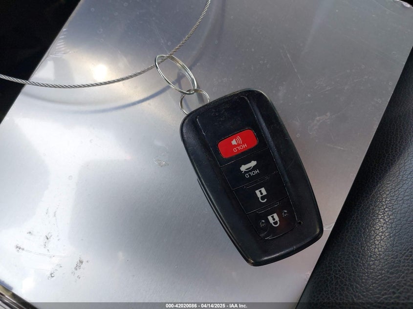 Auction sale of the 2020 TOYOTA COROLLA , vin: JTDT4RCE2LJ041435, lot number: 42020086