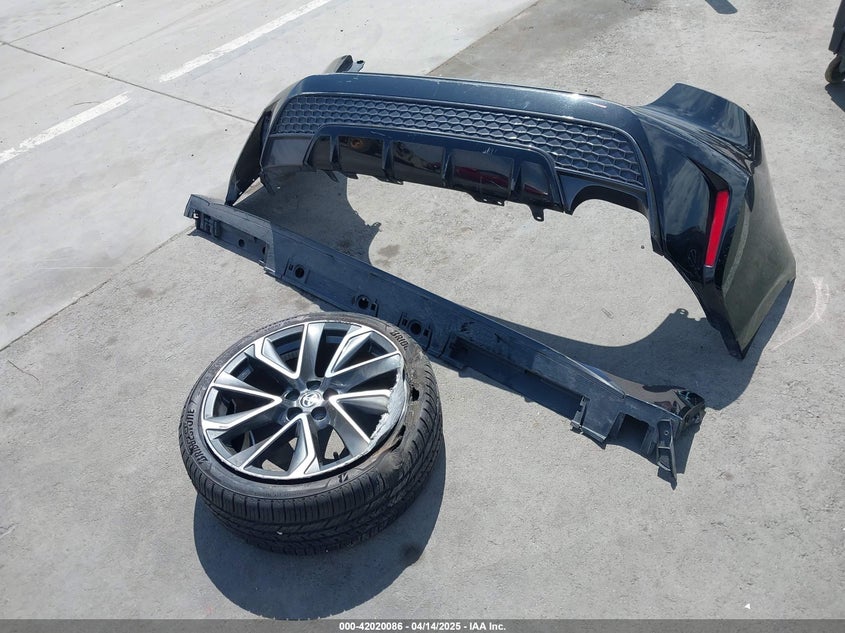 Auction sale of the 2020 TOYOTA COROLLA , vin: JTDT4RCE2LJ041435, lot number: 42020086