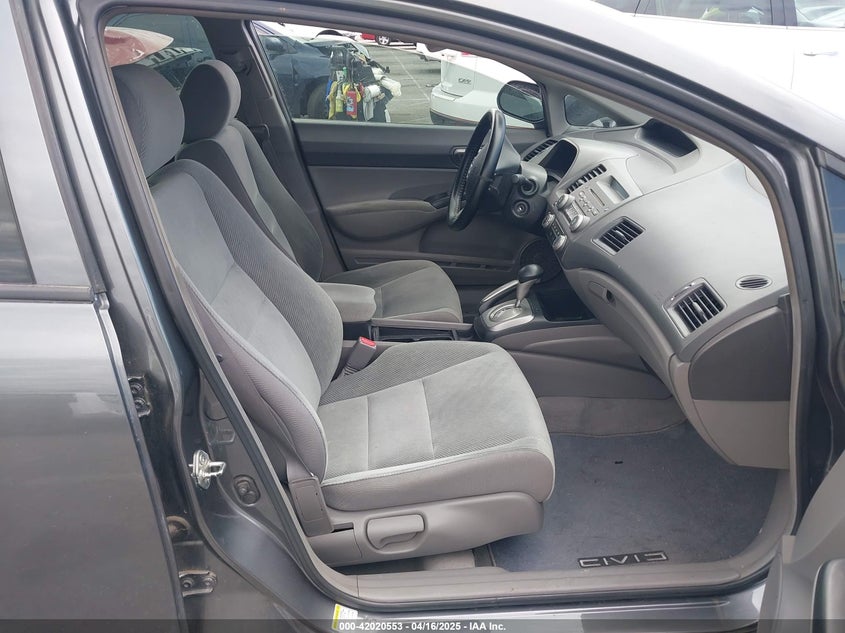 2011 HONDA CIVIC VIN: 2HGFA1F57BH304863