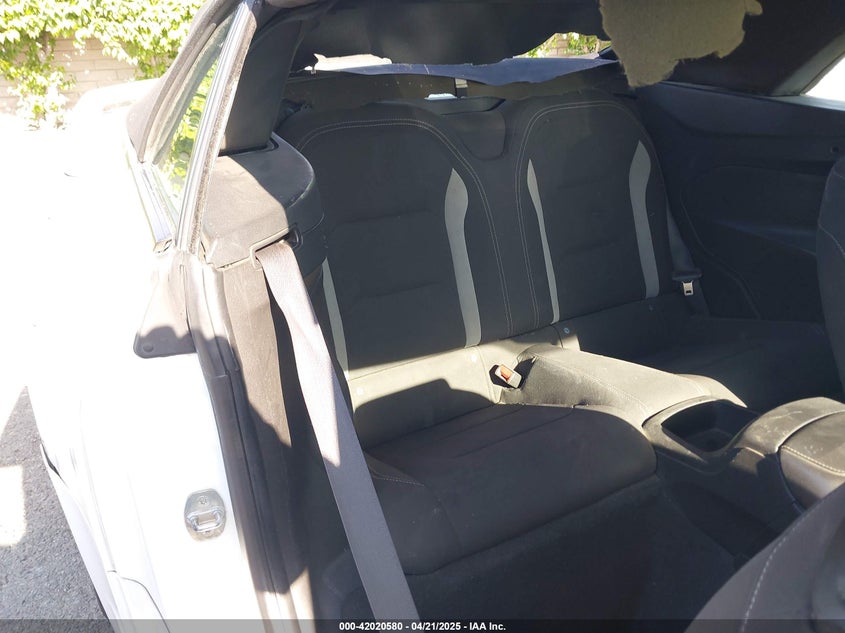 2019 CHEVROLET CAMARO VIN: 1G1FB3DS7K0120438