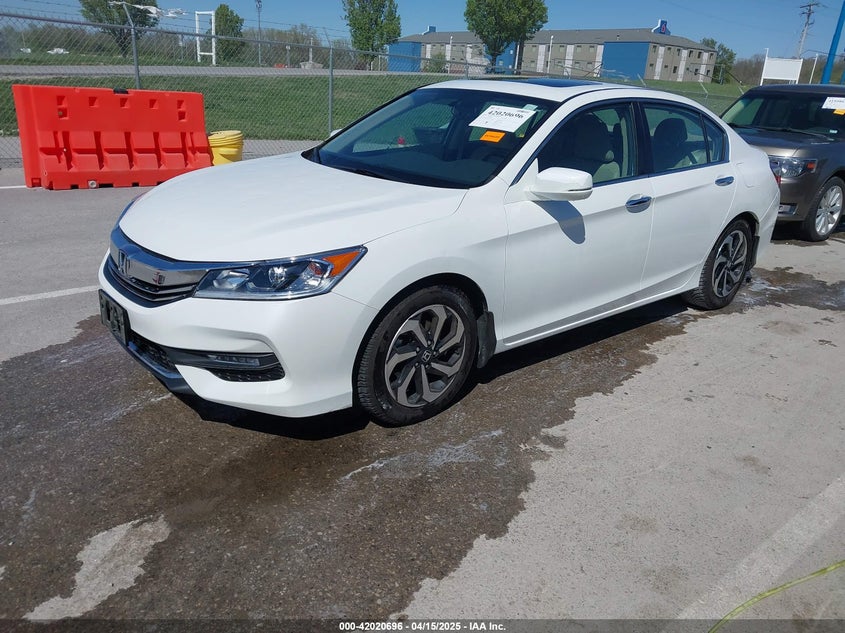 2016 HONDA ACCORD VIN: 1HGCR2F81GA178856