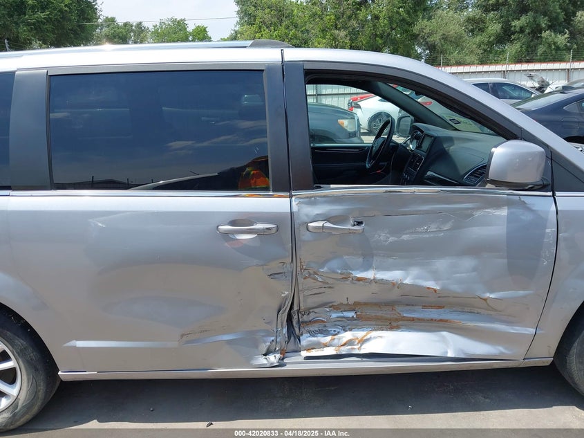 2018 Dodge Grand Caravan Sxt VIN: 2C4RDGCG8JR265835 Lot: 42020833