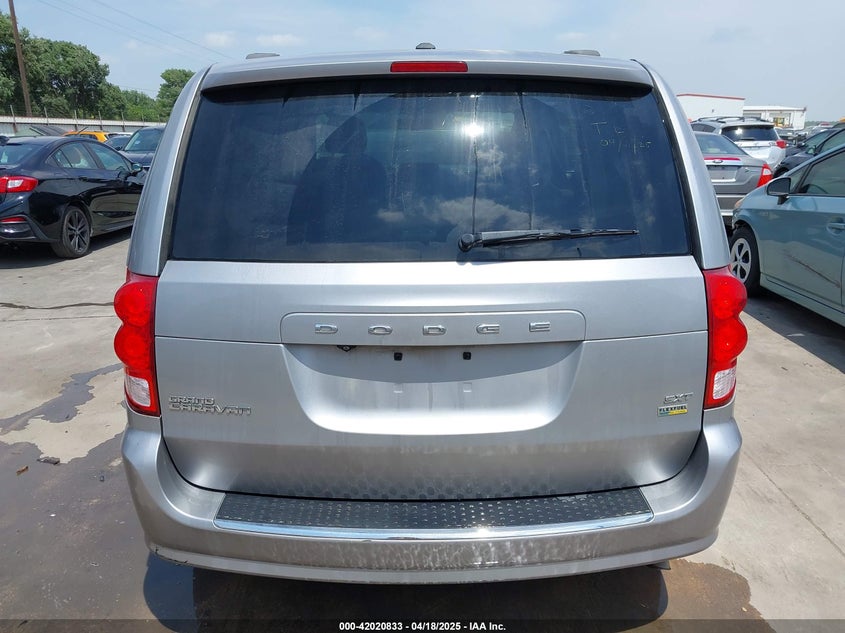 2018 Dodge Grand Caravan Sxt VIN: 2C4RDGCG8JR265835 Lot: 42020833