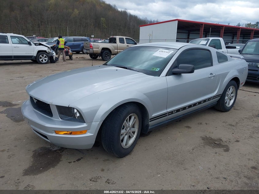 2006 FORD MUSTANG VIN: 1ZVFT80N965178235