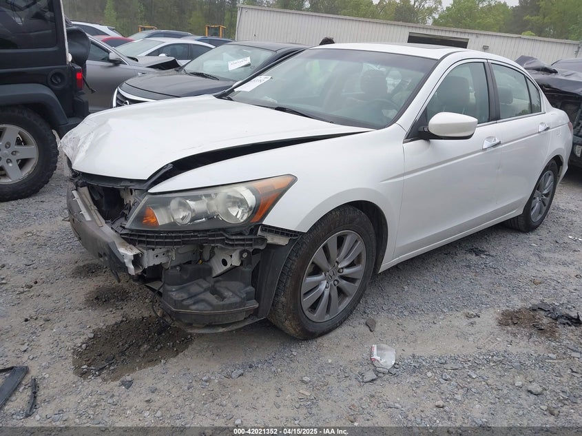 2012 HONDA ACCORD VIN: 1HGCP3F8XCA027827