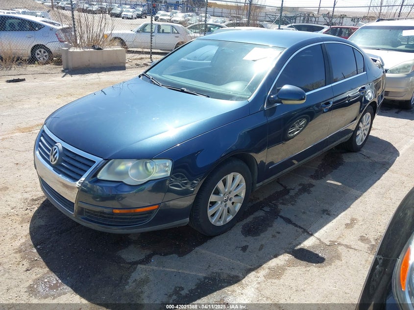 2008 VOLKSWAGEN PASSAT VIN: WVWJK73C28E241263