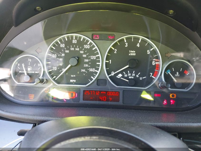 2002 BMW 325I VIN: WBAET374X2NH01044 Lot: 42021446