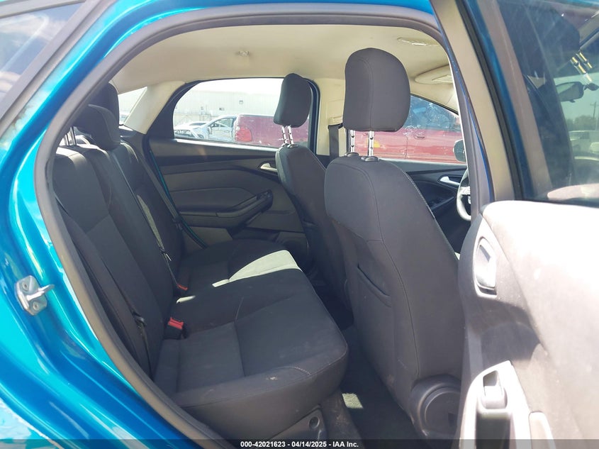 2015 FORD FOCUS VIN: 1FADP3F21FL379837