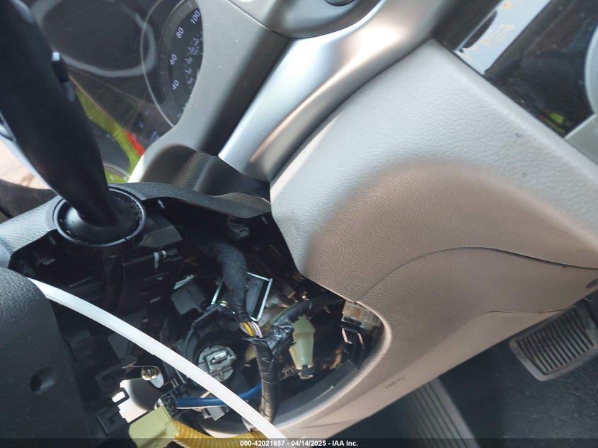 2019 HYUNDAI ELANTRA VIN: 5NPD84LF9KH471782