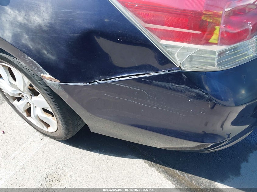 2008 HONDA ACCORD VIN: 1HGCP36848A024588