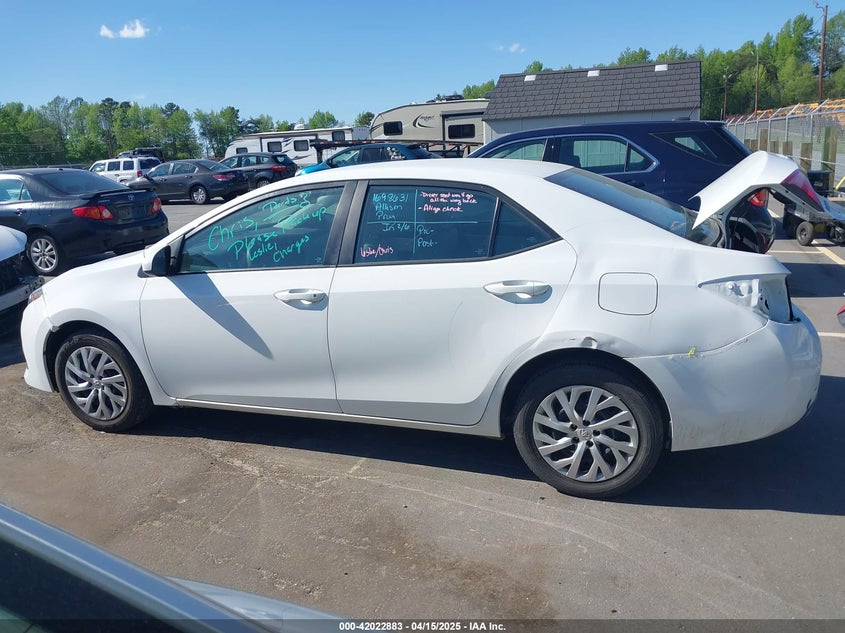 2018 TOYOTA COROLLA LE - 5YFBURHE2JP740285