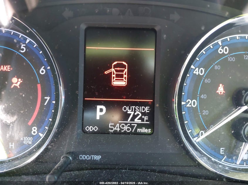 2018 TOYOTA COROLLA LE - 5YFBURHE2JP740285