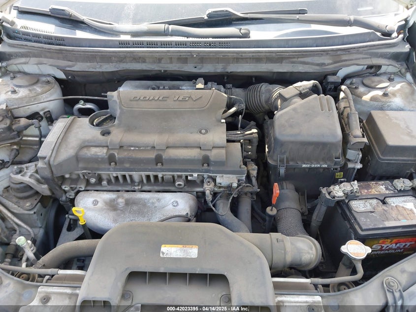 2010 HYUNDAI ELANTRA VIN: KMHDU4AD5AU124480
