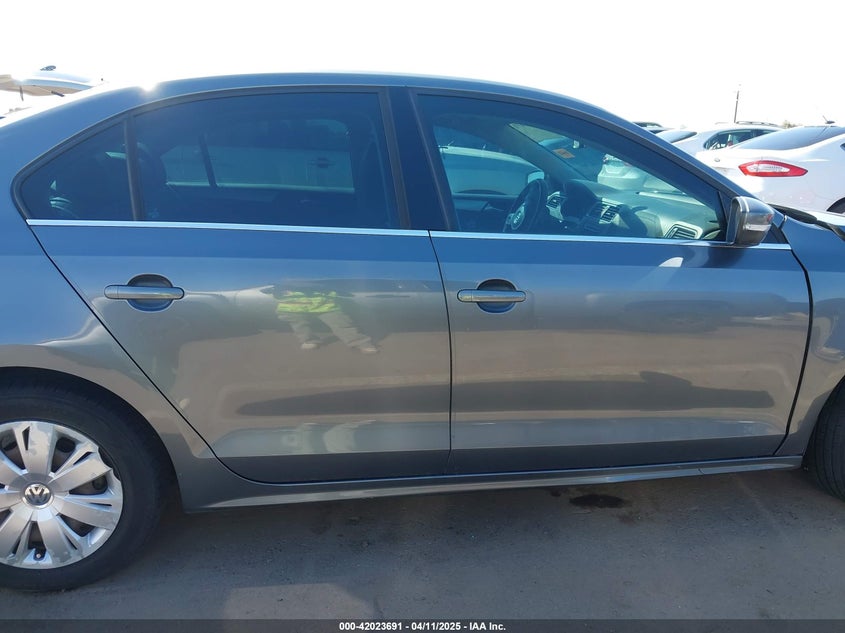 2013 VOLKSWAGEN JETTA 2.5L SE - 3VWDP7AJ8DM384221